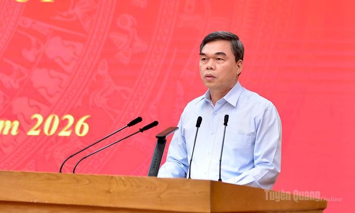 Đồng chí Ma Thế Hồng, Phó Bí thư Tỉnh ủy, Chủ tịch Ủy ban MTTQ Việt Nam tỉnh phát biểu chỉ đạo Hội nghị.