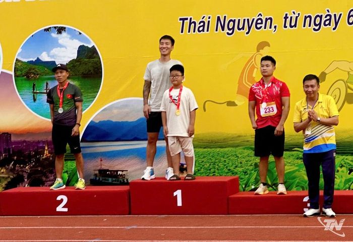 Anh Hoàng Văn Dũng giành Huy chương Đồng tại Giải vô địch quốc gia môn Điền kinh, Cử tạ người khuyết tật năm 2026.