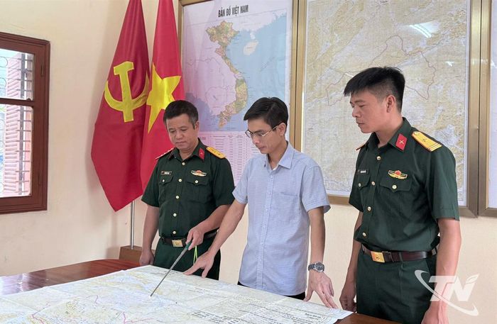 Lãnh đạo xã Võ Nhai và Ban Chỉ huy Quân sự xã rà soát, thống nhất phương án chuẩn bị diễn tập phòng thủ dân sự năm 2026.