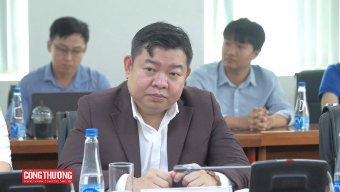 Ông Trương Gia Bảo - Phó Chủ tịch Liên chi hội Bất động sản Công nghiệp Việt Nam chia sẻ tại tọa đàm.