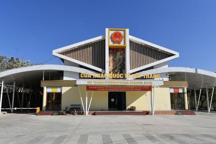 Điện Biên đề xuất thành lập Khu thương mại xuyên biên giới Việt Nam - Lào gắn với Cửa khẩu quốc tế Tây Trang.