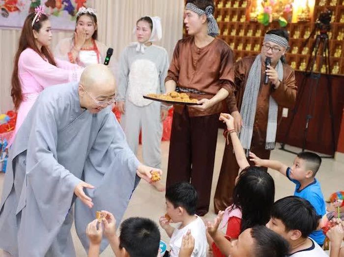 Phá cổ mừng Tết Trung thu