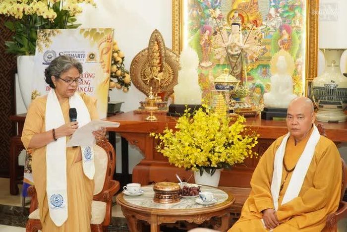 Hiệu trưởng kiêm Chủ tịch Đại học Swami Vivekananda Subharti phát biểu tại lễ trao giải thưởng