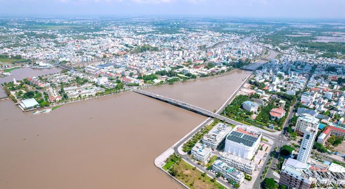 Theo quy hoạch tỉnh An Giang, đến năm 2030 có 40 đô thị, gồm 6 đô thị loại II và 34 đô thị loại III, bao gồm 22 phường mới thành lập.