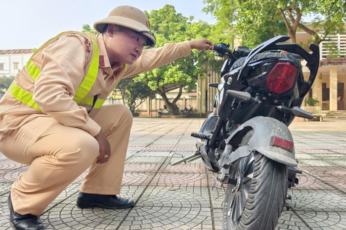 Cũng theo trung tá Luyến, trong kế hoạch đảm bảo TTATGT cho học sinh, lực lượng CSGT còn tăng cường kiểm tra tình trạng học sinh sử dụng xe máy điện có tốc độ cao hoặc phương tiện đã được độ, chế, “kích tốc”.