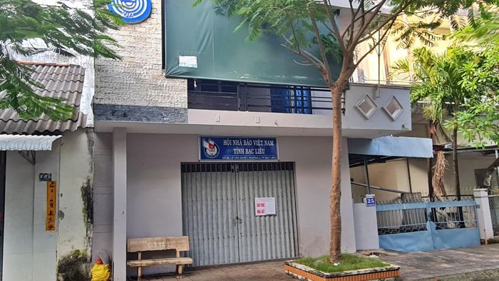 Cơ sở nhà, đất Hội Nhà báo tỉnh Bạc Liêu (cũ) tại số 25 đường Lê Văn Duyệt (phường Bạc Liêu) đang được cho thuê.