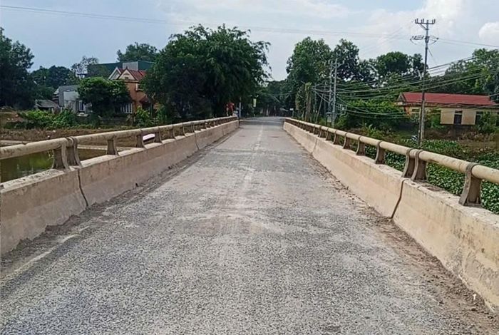 Sau khi xuất hiện tình trạng lòi sắt mặt cầu Đa Nẫm đã đơn vị quản lý được khắc phục tạm thời để đảm bảo an toàn giao thông.