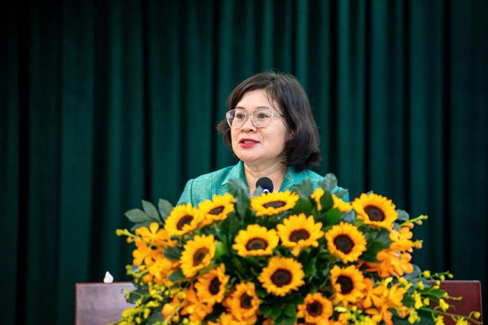 Phó bí thư Thành ủy TP.HCM Văn Thị Bạch Tuyết phát biểu tại hội thảo.