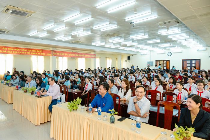 Các đại biểu dự hội thảo
