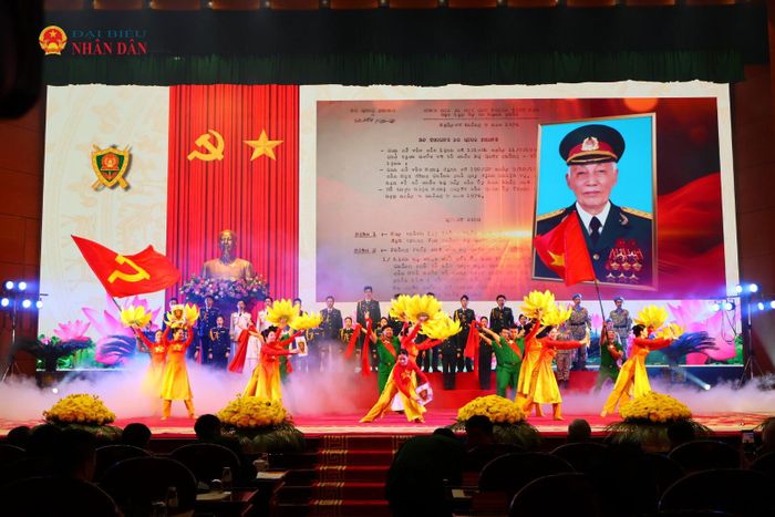 Chương trình nghệ thuật tại Lễ kỷ niệm 50 năm Ngày truyền thống Cục Pháp chế Bộ Quốc phòng và ngành pháp chế Quân đội