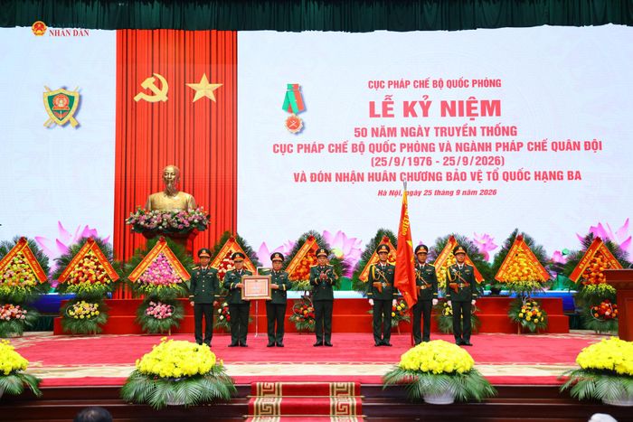 Cục Pháp chế Bộ Quốc phòng kỷ niệm 50 năm Ngày truyền thống và đón nhận Huân chương Bảo vệ Tổ quốc hạng Ba