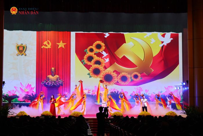 Chương trình nghệ thuật tại Lễ kỷ niệm 50 năm Ngày truyền thống Cục Pháp chế Bộ Quốc phòng và ngành pháp chế Quân đội