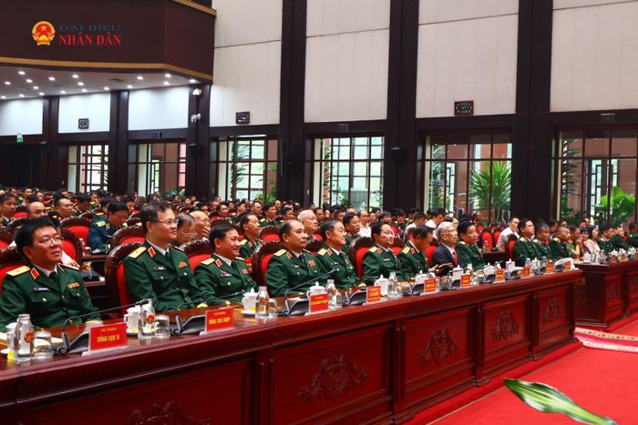 Các đại biểu tham dự Lễ kỷ niệm 50 năm Ngày truyền thống Cục Pháp chế Bộ Quốc phòng và ngành pháp chế Quân đội (25/9/1976 - 25/9/2026) và đón nhận Huân chương Bảo vệ Tổ quốc hạng Ba.