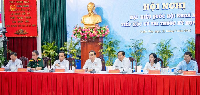 Chủ tịch Quốc hội Trần Thanh Mẫn và Đoàn ĐBQH thành phố Hồ Chí Minh tiếp xúc cử tri trước Kỳ họp thứ Hai, Quốc hội khóa XVI