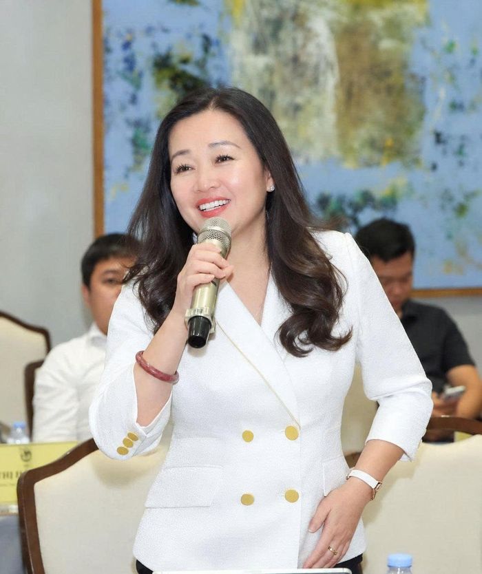 Tổng Biên tập Báo Đại biểu Nhân dân Phạm Thị Thanh Huyền phát biểu