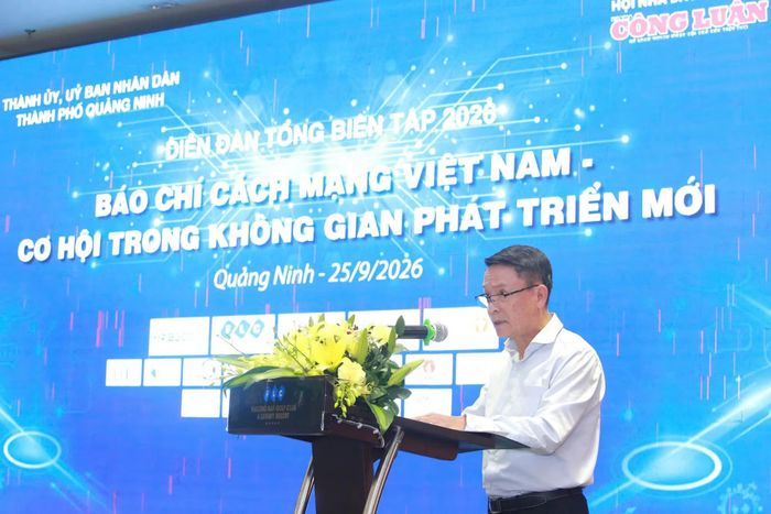 Phó Chủ tịch Thường trực Hội Nhà báo Việt Nam Nguyễn Đức Lợi phát biểu