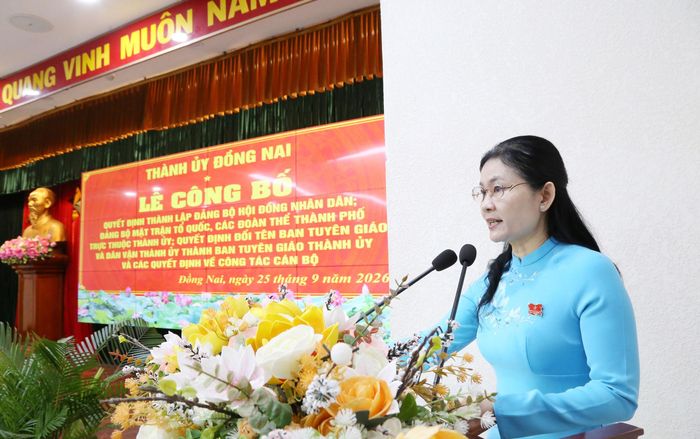 Bí thư Đảng ủy HĐND TP. Đồng Nai Tôn Ngọc Hạnh phát biểu nhận nhiệm vụ. Ảnh: Văn Dũng