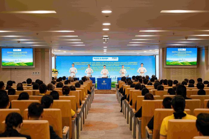 Toàn cảnh sự kiện.