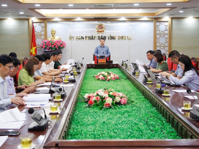 Đồng chí Phó Chủ tịch UBND tỉnh Sơn La làm việc với Tổ công tác, Tổ giúp việc và các đơn vị liên quan