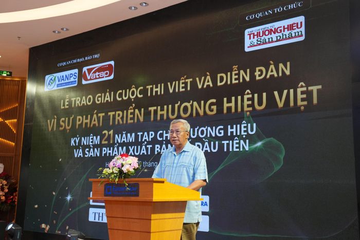 TS Trần Hồng Hà - Phó Chủ tịch kiêm Trưởng Ban tổ chức Hội Khoa học các sản phẩm thiên nhiên Việt Nam phát biểu tại chương trình.