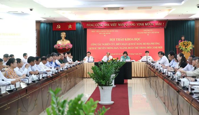Quang cảnh hội thảo khoa học.