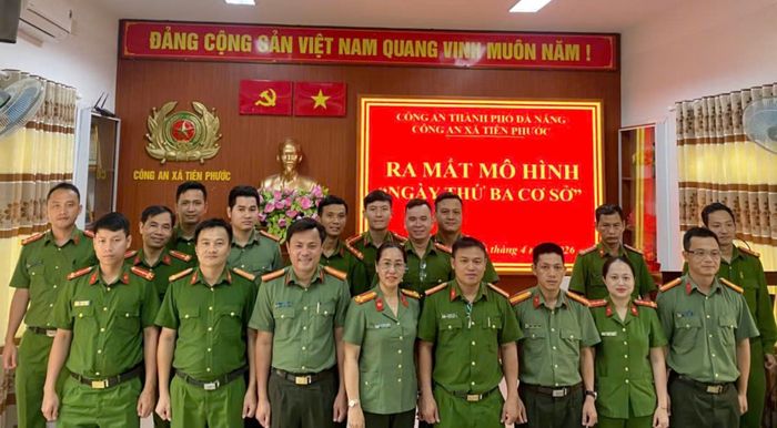 Công an xã Tiên Phước ra mắt, triển khai mô hình “Ngày thứ Ba cơ sở”.