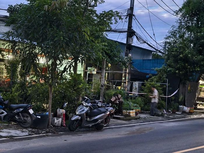 Dãy nhà trọ nơi xảy ra vụ án mạng.