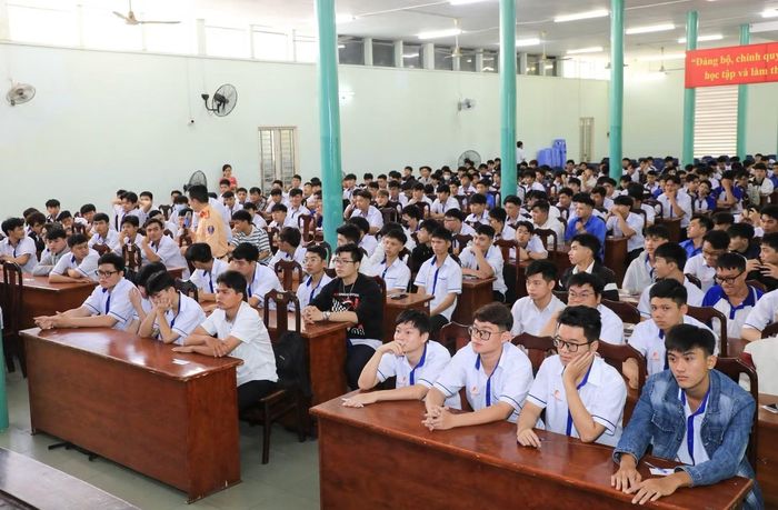 Trường Cao đẳng Lý Tự Trọng TP Hồ Chí Minh được thành phố định hướng phát triển thành trung tâm vùng về đào tạo.