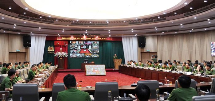Toàn cảnh cuộc hội ý nghiệp vụ.