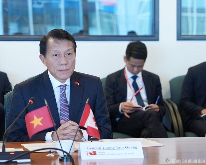 Bộ trưởng Lương Tam Quang phát biểu tại hội đàm.