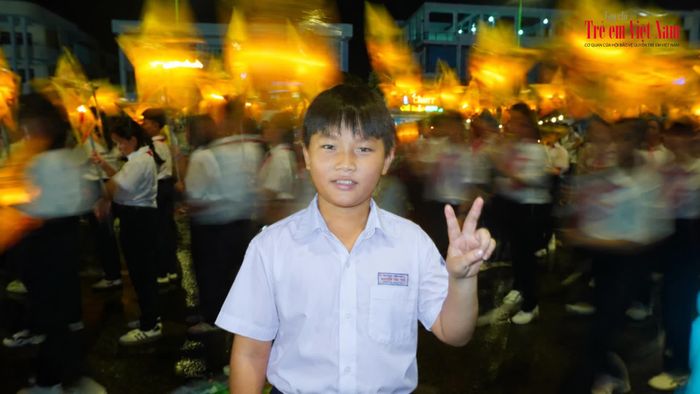 Không khí rộn ràng, đông đúc trong đêm Trung thu tại Phan Thiết (ảnh Ngọc Minh)