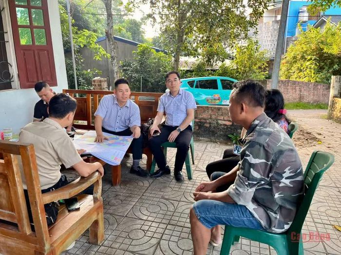 Các tổ công tác nỗ lực phấn đấu hoàn thành giải phóng mặt bằng theo yêu cầu đề ra.