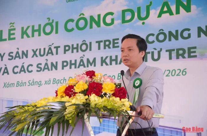 Chủ tịch UBND tỉnh Lê Hải Hòa phát biểu tại buổi lễ.