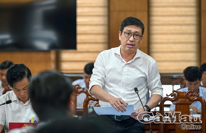 Đồng chí Tăng Vũ Em, Giám đốc Trung tâm Phát triển quỹ đất tỉnh, cho biết, những thay đổi của chính sách về đất đai đã góp phần quan trọng vào kết quả giải phóng mặt bằng, đẩy nhanh tiến độ các dự án, công trình trọng điểm.