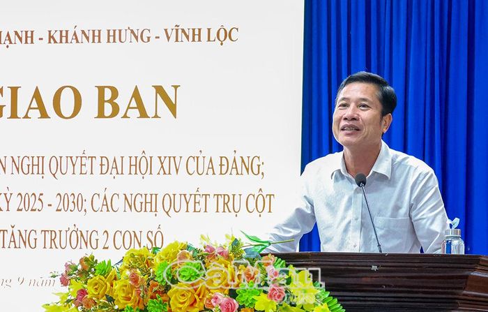  Đồng chí Trần Hữu Phước, Uỷ viên Ban Thường vụ Tỉnh uỷ, Trưởng ban Nội chính Tỉnh uỷ, phát biểu chỉ đạo tại hội nghị.