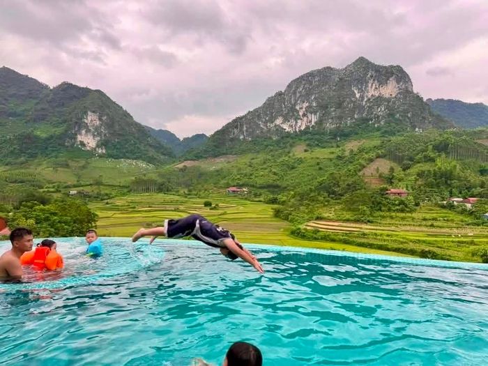                                                             Hướng đi phù hợp với xu thế du lịch sinh thái và du lịch cộng đồng.                                                                              Ảnh Trúc Lam