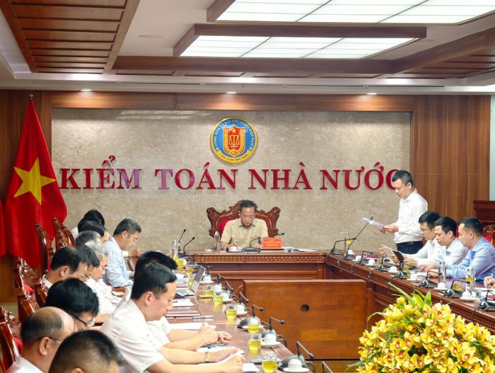 Ban Chỉ đạo về phát triển khoa học, công nghệ, đổi mới sáng tạo và chuyển đổi số của KTNN họp phiên định kỳ dưới sự chủ trì của Tổng Kiểm toán nhà nước Nguyễn Hữu Nghĩa. 