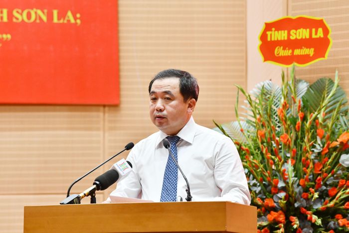 Ủy viên Bộ Chính trị, Bí thư Thành ủy Hà Nội Trần Đức Thắng phát biểu tại Hội nghị
