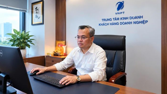 Ông Nguyễn Minh Đức, Giám đốc Trung tâm Kinh doanh Khách hàng - VNPT Hà Nội, cho rằng môi trường số đang làm thay đổi cách báo chí tiếp cận và xây dựng quan hệ với độc giả. Ảnh: NVCC
