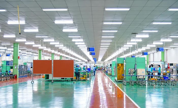 Công nhân làm việc ở nhà máy Nichirin Việt Nam.