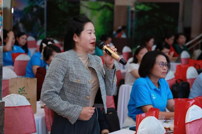 Hội viên tham gia ý kiến tại tọa đàm.