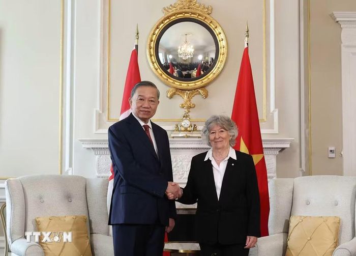 Tổng Bí thư, Chủ tịch nước Tô Lâm (trái) và Toàn quyền Louise Arbour. Ảnh: TTXVN