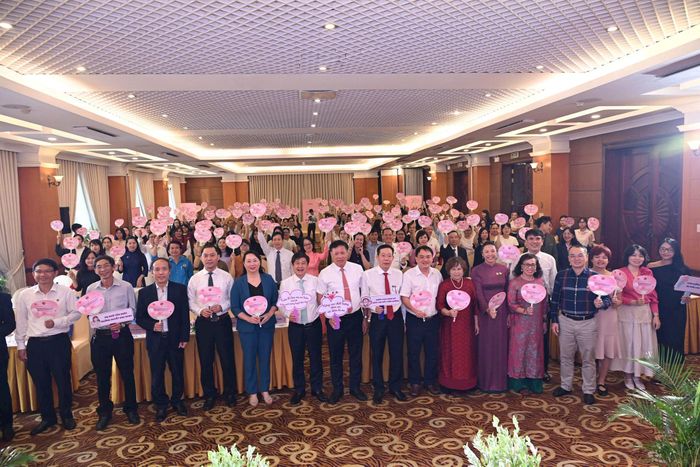 Cùng lan tỏa thông điệp về chủ đề “Kiểm soát đường huyết thai kỳ - Mẹ an tâm, con khỏe mạnh”. Ảnh: BYT