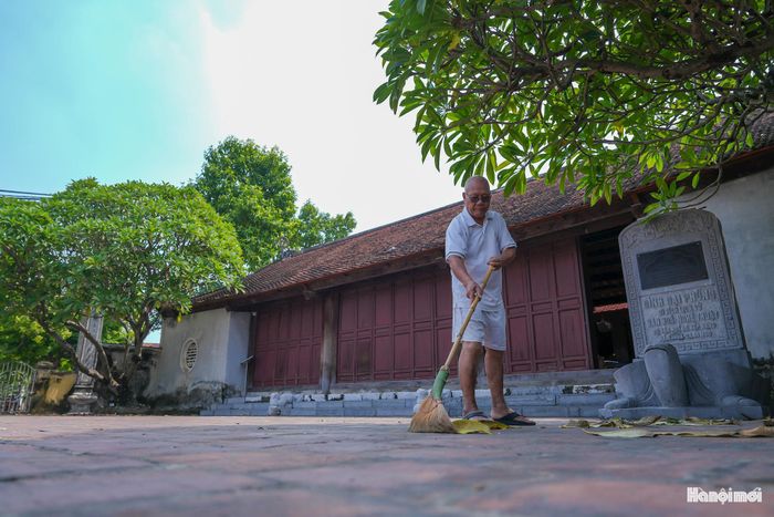 Giữ đình không chỉ là giữ một công trình kiến trúc cổ. Với người dân Đại Phùng, đó còn là giữ ký ức, phong tục và sự gắn kết cộng đồng. Khi những câu chuyện về Thành hoàng, lễ hội và từng nét chạm được truyền lại cho thế hệ trẻ, di tích tiếp tục hiện diện như một phần tự nhiên của đời sống hôm nay.
