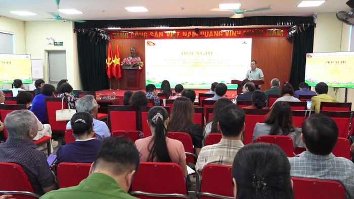 Bí thư Đảng ủy, Chủ tịch HĐND phường Ba Đình Phạm Quang Thanh phát biểu tại hội nghị. Ảnh: Ngọc Đức