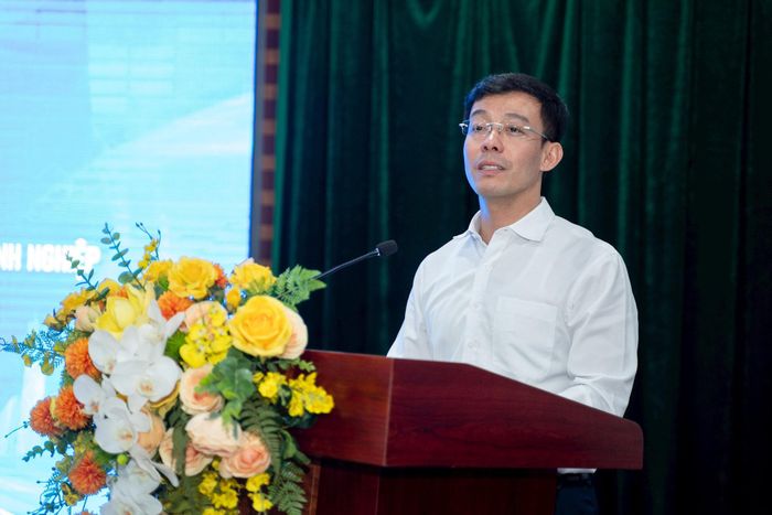 Giám đốc Sở Khoa học và Công nghệ Hà Nội Cù Ngọc Trang phát biểu khai mạc. Ảnh: PV