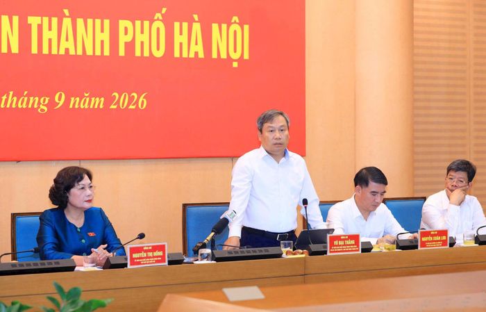 Chủ tịch UBND thành phố Vũ Đại Thắng phát biểu tại buổi làm việc. Ảnh: Viết Thành