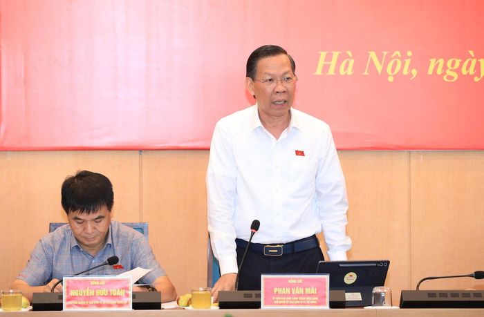 Chủ nhiệm Ủy ban Kinh tế và Tài chính của Quốc hội Phan Văn Mãi phát biểu. Ảnh: Viết Thành