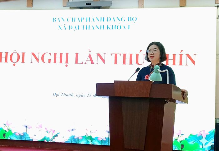 Phó Bí thư Thường trực Đảng ủy xã Đại Thanh Trần Thị Vân phát biểu kết luận hội nghị. Ảnh: Hoàng Quyết