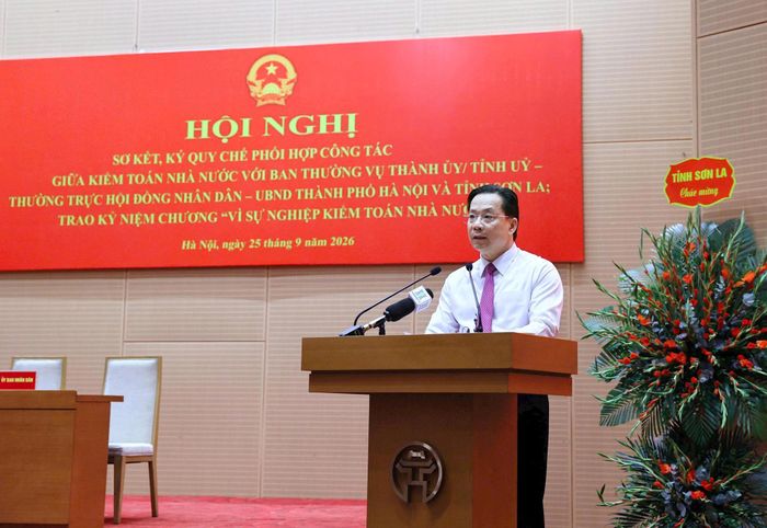 Bí thư Tỉnh ủy, Trưởng đoàn đại biểu Quốc hội tỉnh Sơn La Hoàng Văn Nghiệm phát biểu. Ảnh: Viết Thành